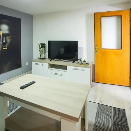 Apartment Dani *